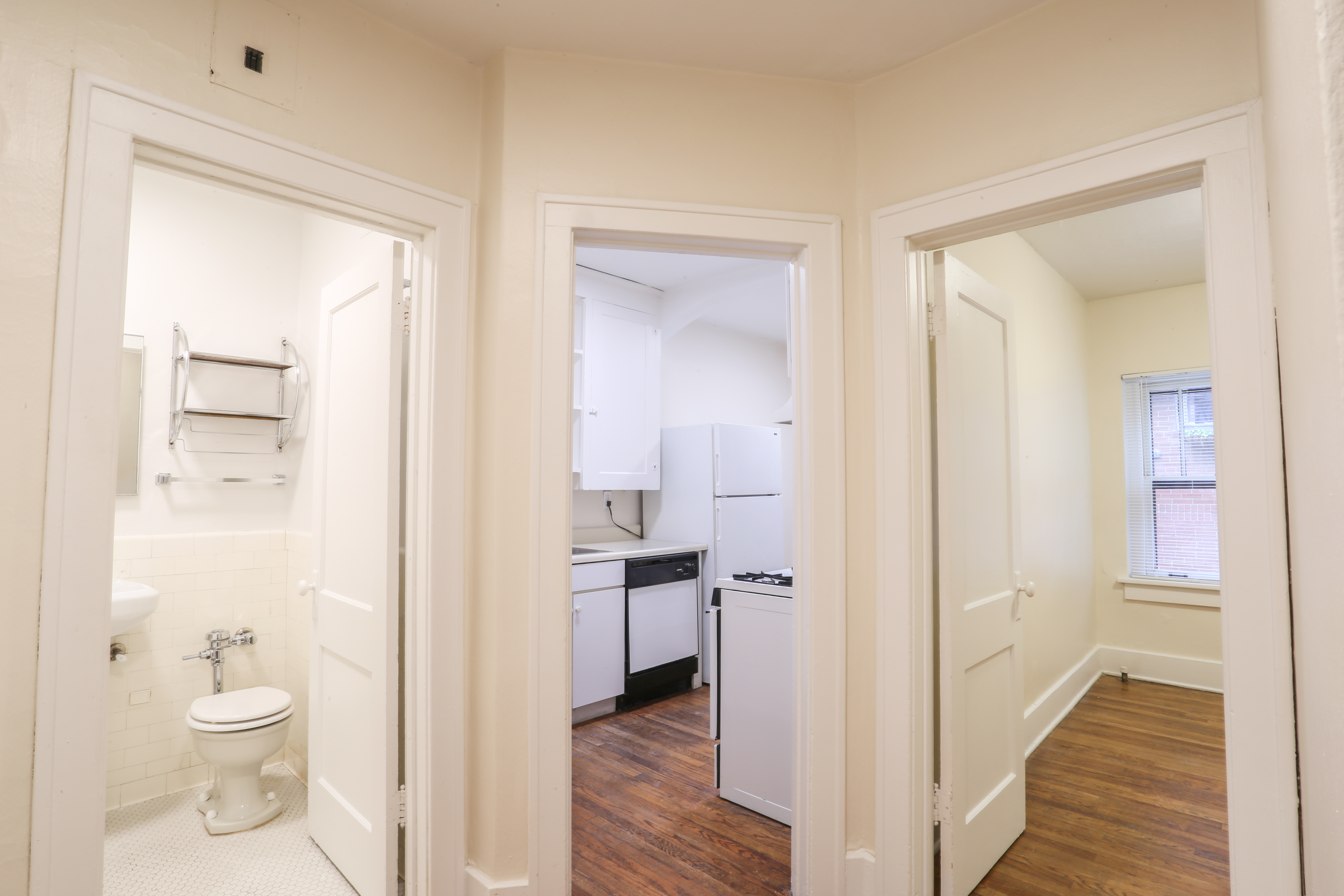 Corona Court Apartments Cornerstone Apartments