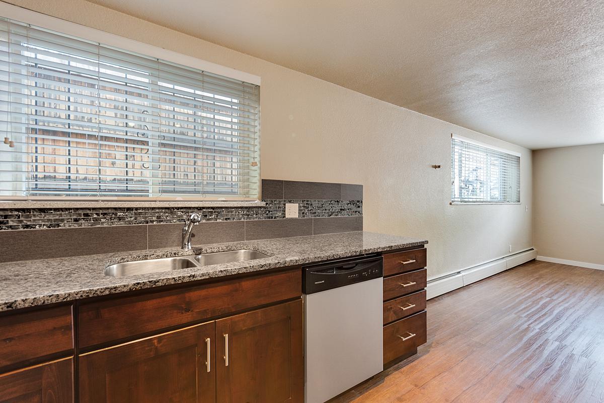 Chill Apartments Cornerstone Apartments